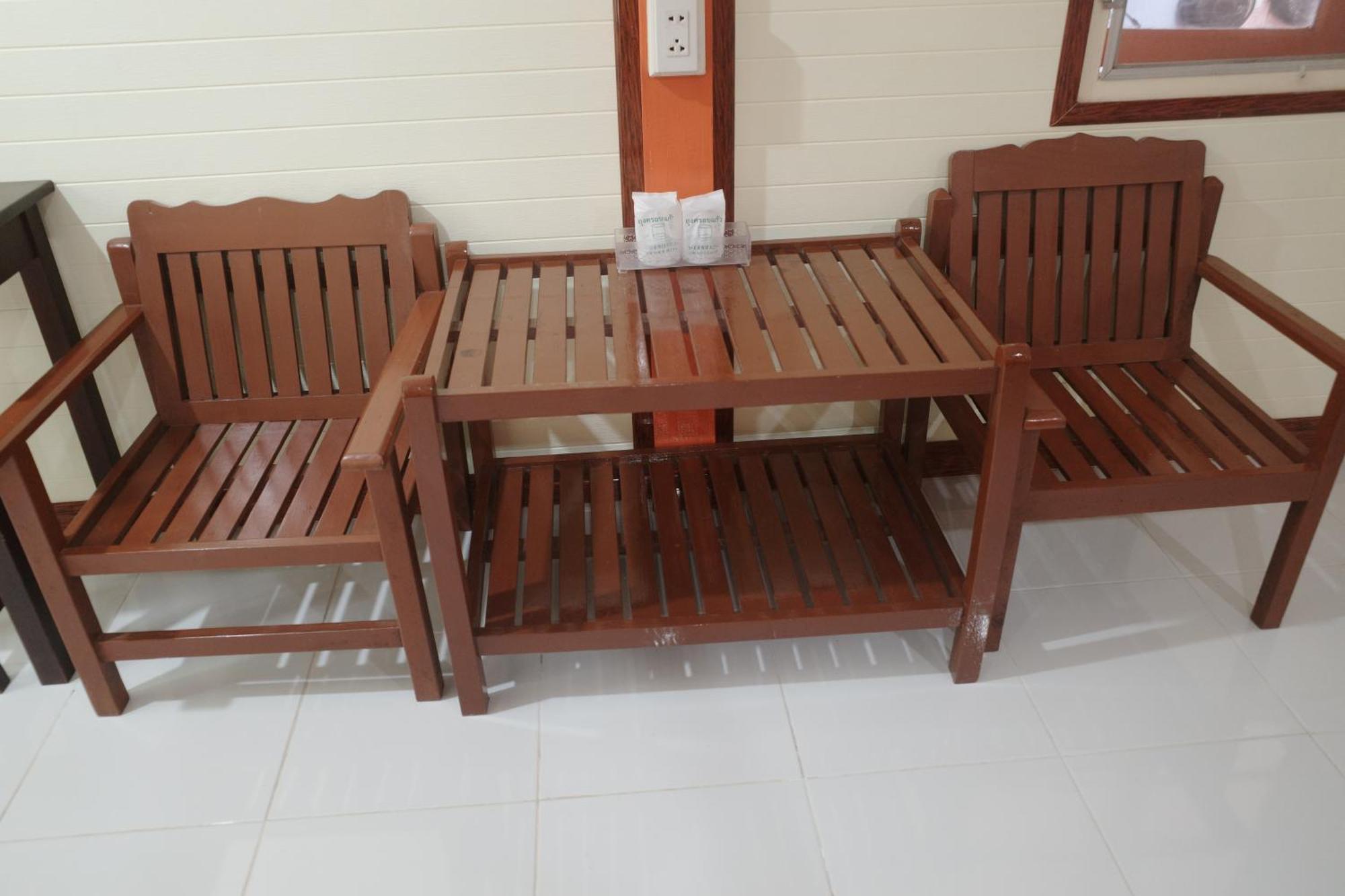 Haad Somboon House Hotel Bang Saphan Exterior photo